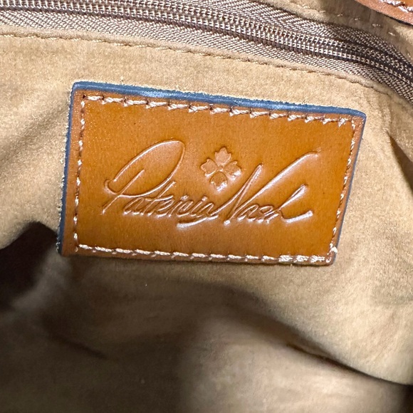 Patricia Nash Bucket Bag Vintage Leather Floral with Matching Wallet NWT - Picture 11 of 17